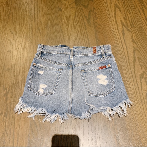 7 for all mankind distressed denim short - Picture 4 of 7